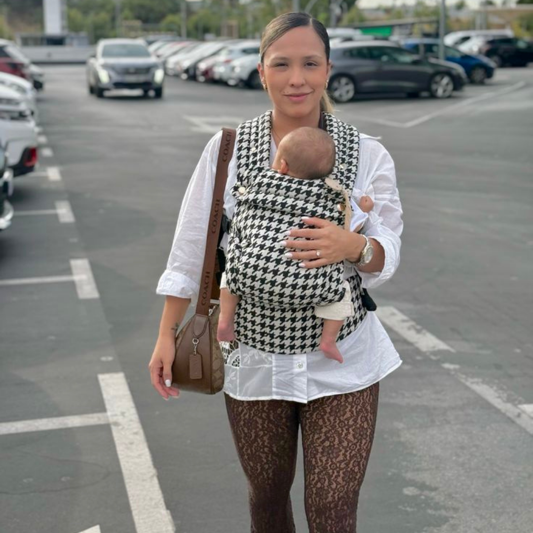 The Mama Carrier - Noir Houndstooth Classic