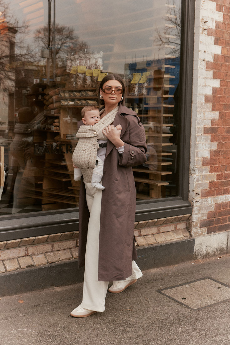 The Mama Carrier - Sand Houndstooth Beige